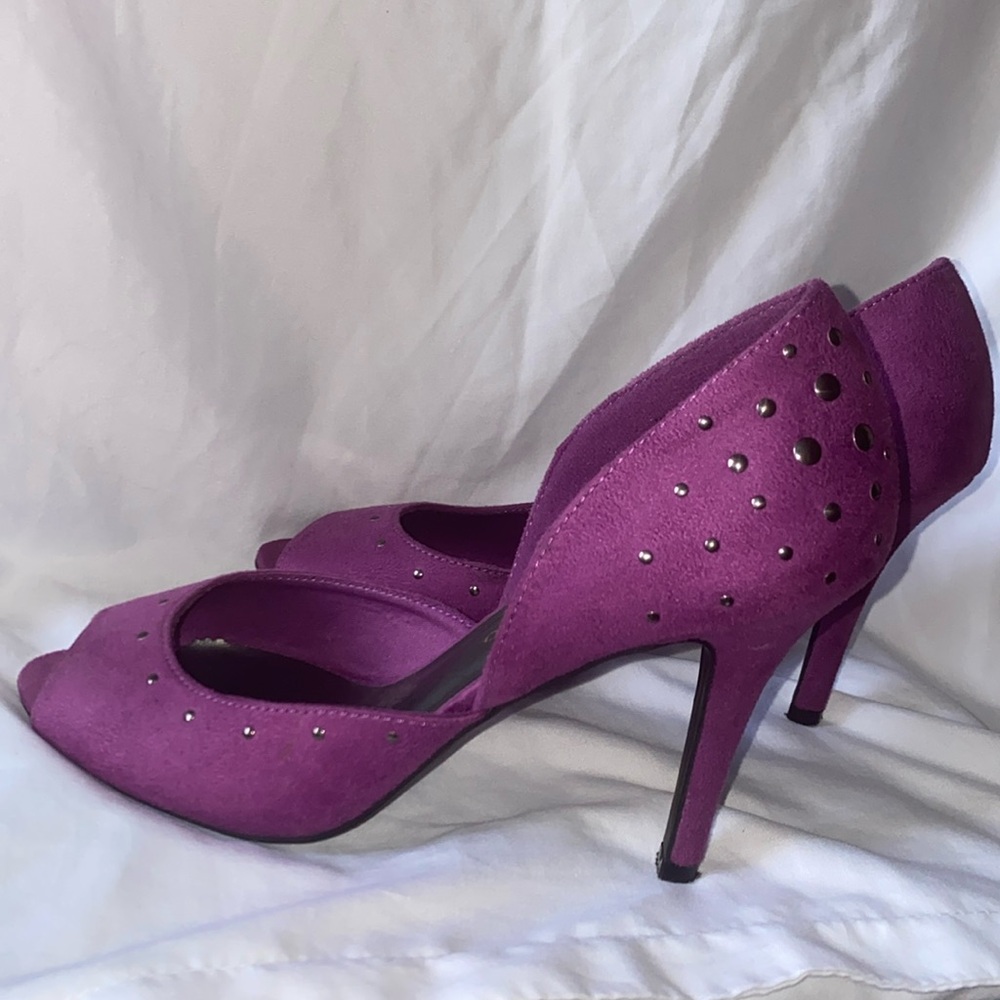 Christian Siriano purple studded heels size 7